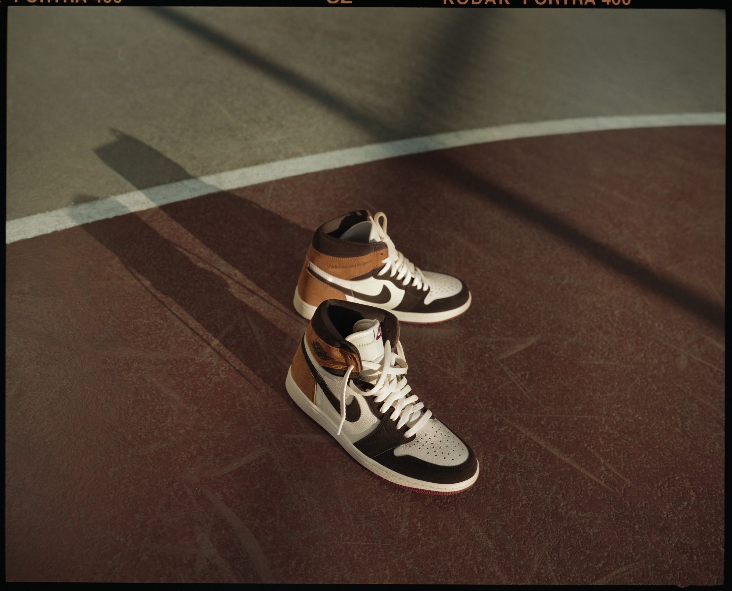 Air Jordan 1 High OG “Love Letter”